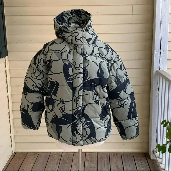 NWT H&M x Warner Bros Looney Tunes Sylvester Oversized Puffer hard find RARE - Picture 3 of 11